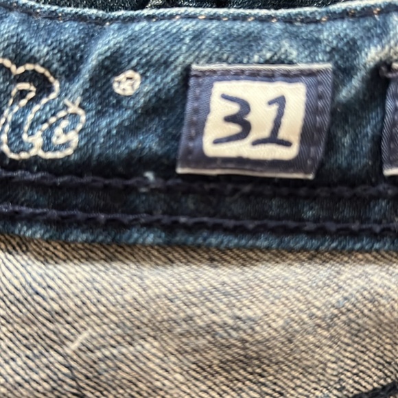 Miss Me jeans cropped fringe bottom jeans Size 31 - Picture 9 of 9